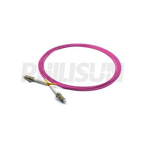 LCUPC-LCUPC OM4 SX 2.0 石楠紫色 LSZH 3M-1 LC UPC to LC UPC Simplex OM4 Multimode Fiber Optic Patch Cable